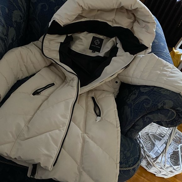 Winter Coat - Picture 3 of 3